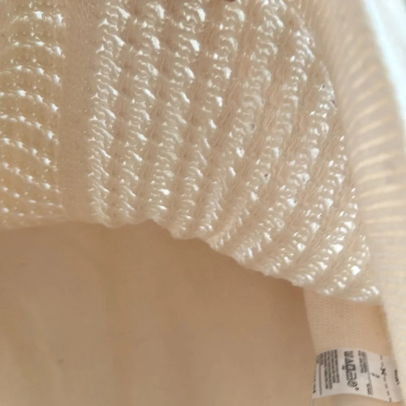 Banana Republic Factory | Waffle Knit Front | Split Hem | Cream Sweater | size S - Picture 4 of 6